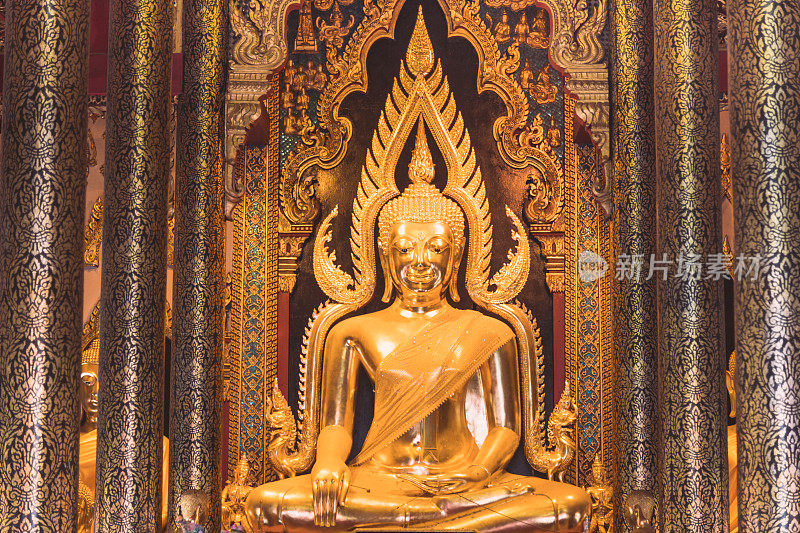 美丽的Nang phaya佛像在Nang phaya寺(Wat Nang phaya)在泰国的五尊benjaphakee雕像